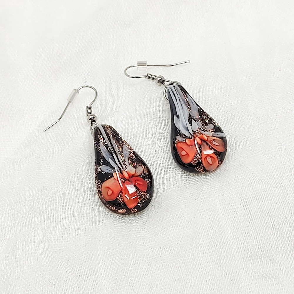 Elegant Black and Red Floral Teardrop Glass Earrings